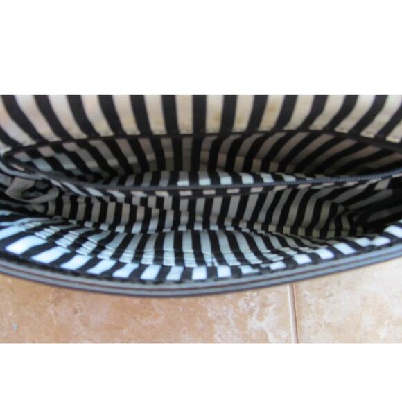 KATE‎ SPADE Hampton Road Juliana Black Leather Turn Lock Crossbody Purse - Picture 8 of 9